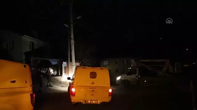 KASTAMONU - Fırtına nedeniyle enerji nakil hatları koptu KASTAMONU - Fırtına nedeniyle enerji nakil hatları koptu