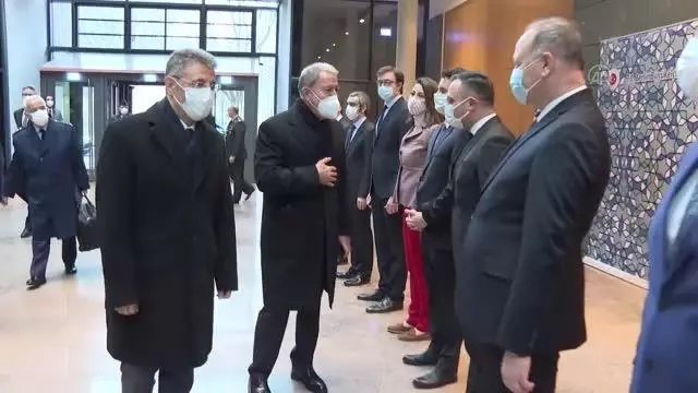 Milli Savunma Bakanı Akar Almanya'da mevkidaşı Karrenbauer ile görüştü Milli Savunma Bakanı Akar Almanya'da mevkidaşı Karrenbauer ile görüştü