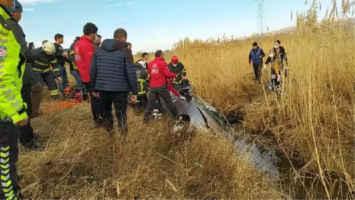 Son dakika gündem: Otomobil sulama kanalına düştü, sürücü öldü