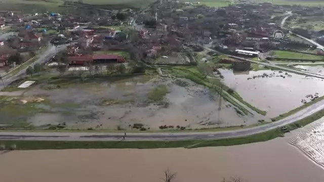 Sağanak nedeniyle Havsa Deresi taştı Sağanak nedeniyle Havsa Deresi taştı