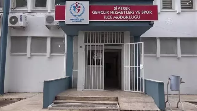 ŞANLIURFA - Siverek'te açılan kursla ata sporu okçuluğu öğreniyorlar ŞANLIURFA - Siverek'te açılan kursla ata sporu okçuluğu öğreniyorlar