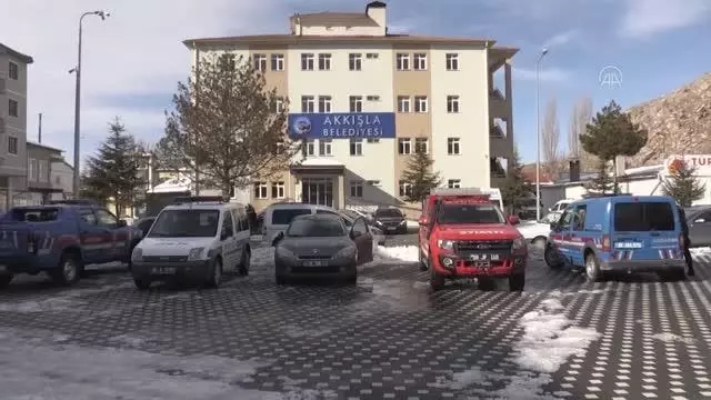 Sarıoğlan ilçesindeki deprem Akkışla ilçesinde de hissedildi Sarıoğlan ilçesindeki deprem Akkışla ilçesinde de hissedildi