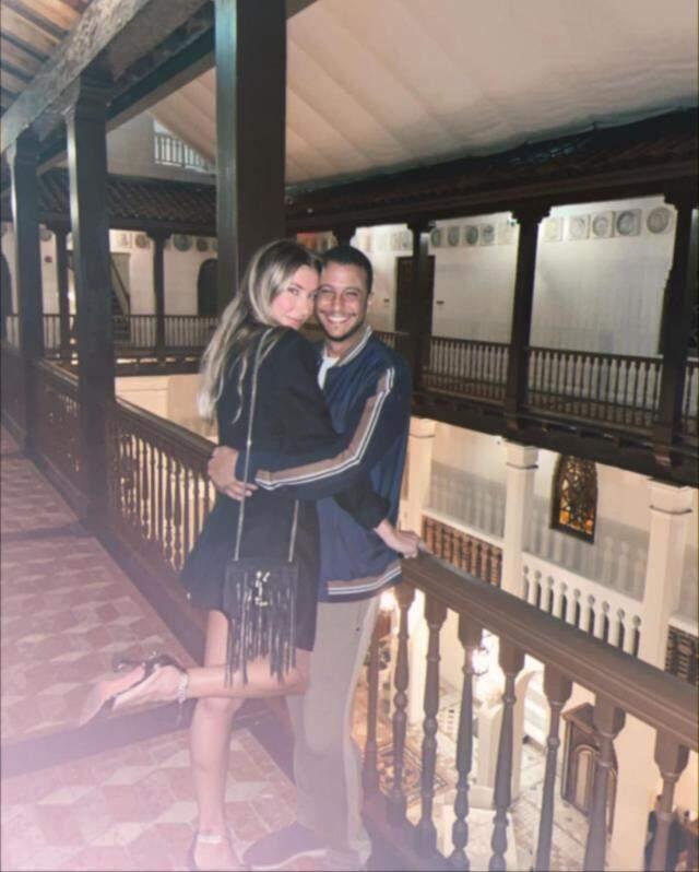 Seyma Subasi Sevgilisinin Son Model Arabasiyla Poz Vererek Adeta Hava Atti Magazin Haberleri Gectigimiz hafta misirli aşki mohammed al saloussi'nin kendisine aldigi three milyon 700 bin tl'lik saatle havasini atan seyma subaşi, bu kez sevgilisinin lueks arabalariyla şov yapti.işte takvim gazetesi'nin.devami icin tiklayiniz. seyma subasi sevgilisinin son model