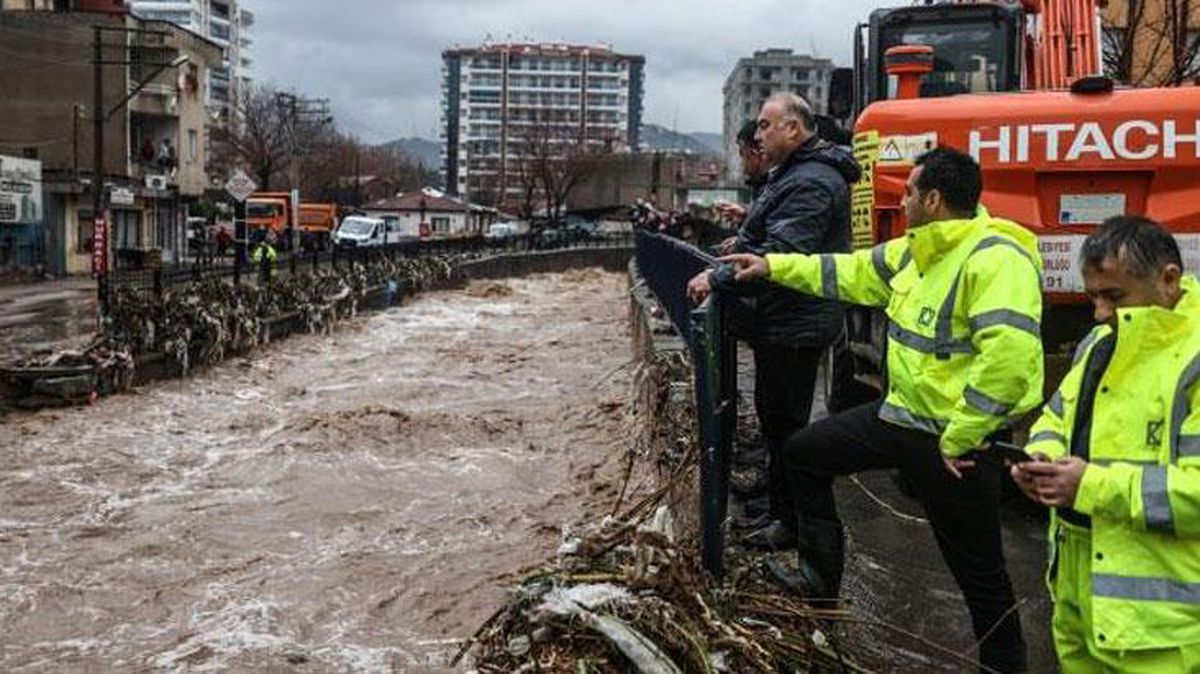 Tunç Soyer İzmir'deki felaketin boyutunu bu sözlerle aktardı: 2020'deki yağışın yüzde 18'i bir gecede yağdı