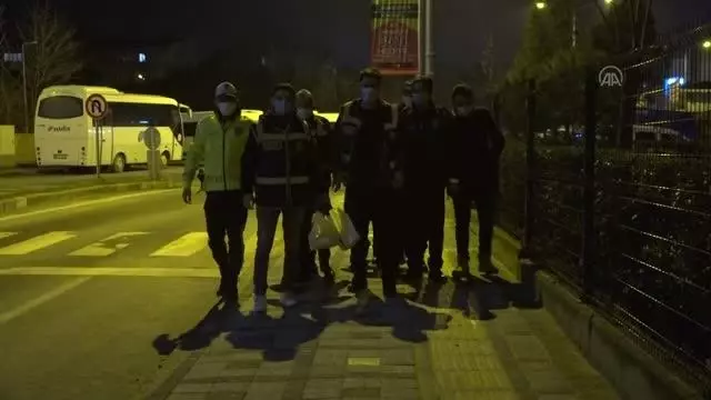 9 yaşındaki Uras Memiş'e polislerden sürpriz doğum günü 9 yaşındaki Uras Memiş'e polislerden sürpriz doğum günü