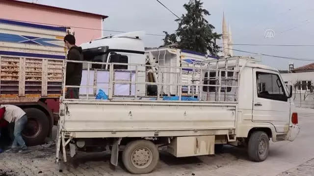 Altınözü'nde ihtiyaç sahibi ailelere kömür yardımı yapıldı Altınözü'nde ihtiyaç sahibi ailelere kömür yardımı yapıldı