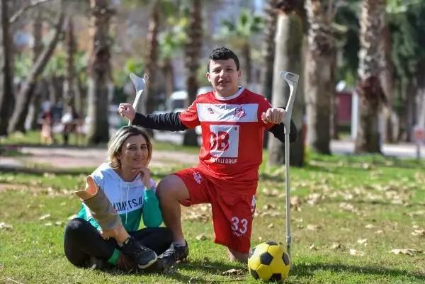 Ampute futbolun genç yıldızının transfer heyecanı Ampute futbolun genç yıldızının transfer heyecanı