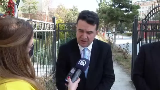 CHP'li eski vekiller Baydar ve Dudu, Deniz Baykal'ı ziyaret etti CHP'li eski vekiller Baydar ve Dudu, Deniz Baykal'ı ziyaret etti