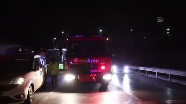 Halk otobüsü yangını söndürüldü Halk otobüsü yangını söndürüldü