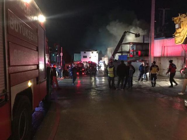 kocaeli de geri donusum fabrikasinda yangin c 2 13906451 o