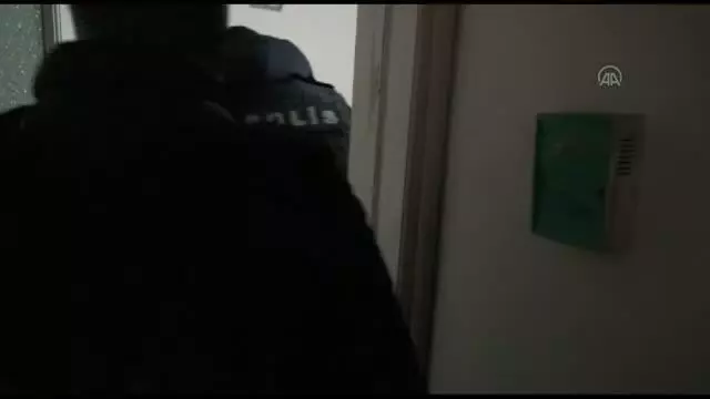 Son dakika haber... ŞANLIURFA - DEAŞ operasyonun 5 şüpheli gözaltına alındı Son dakika haber... ŞANLIURFA - DEAŞ operasyonun 5 şüpheli gözaltına alındı