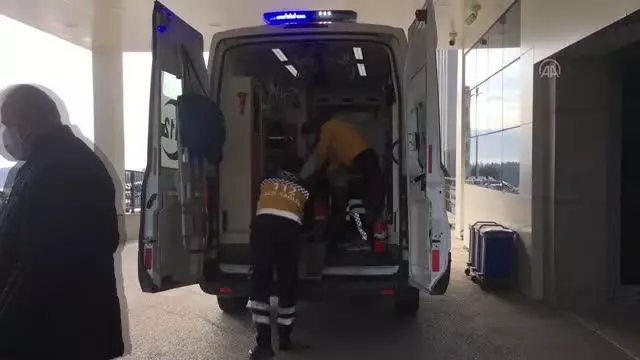 Tartıştığı eşi tarafından bıçaklanan kadın yaralandı Tartıştığı eşi tarafından bıçaklanan kadın yaralandı