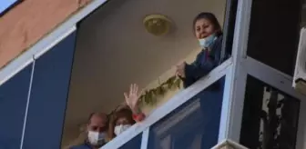 Enkazdan 16 saat sonra kurtarılan Gülçin'e doğum günü sürprizi