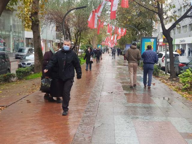 hasta ziyaretine giden ayni aileden 30 un uze 2 13907245 o