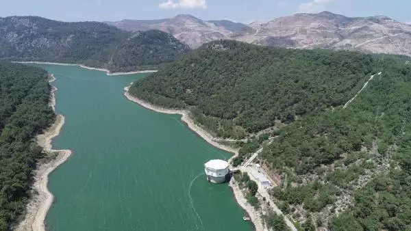 İzmir'in barajları bir günde doldu