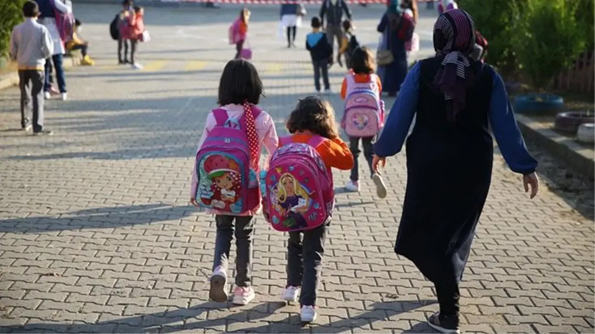 MEB, ilkokul ve ortaokullarda yüz yüze eğitimin usul ve esaslarını belirledi