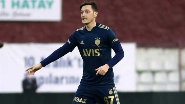 Mesut Özil lit the derby fire with his post: I can't wait