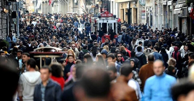 Son Dakika! Türkiye'nin nüfusu 83 milyon 614 bin 362 kişiye ulaştı