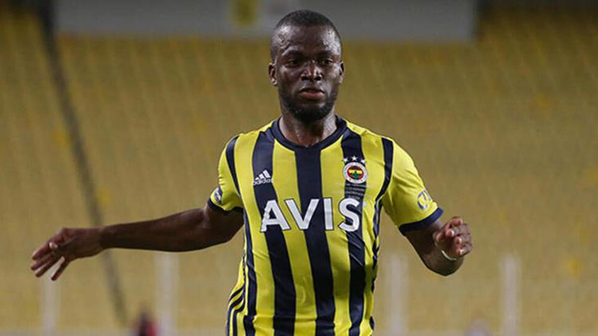 Valencia'nın menajeri: Oyuncum Avrupa'da kapanmayan bir hesabı olduğu için F.Bahçe'yi seçti