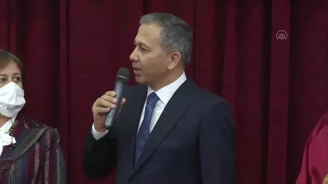 Otele yerleştirilen evsiz çift, dünya evine girdi
