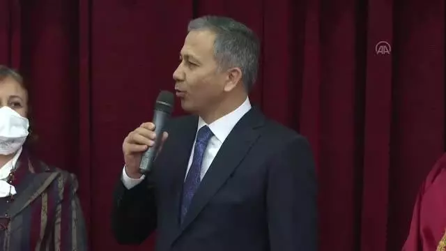 Otele yerleştirilen evsiz çift, dünya evine girdi