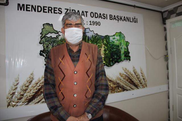 Selin vurduğu '14 Şubat güllerine' yapışan balçık, üreticileri büyük zarara uğrattı Selin vurduğu '14 Şubat güllerine' yapışan balçık, üreticileri büyük zarara uğrattı
