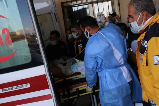 Son Dakika: Adıyaman'ın Kahta ilçesinde iki aile arasında çıkan silahlı kavgada 6 kişi öldü, 3 kişi yaralandı Son Dakika: Adıyaman'ın Kahta ilçesinde iki aile arasında çıkan silahlı kavgada 6 kişi öldü, 3 kişi yaralandı