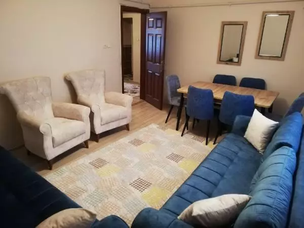 Otele yerleştirilen evsiz çift, dünya evine girdi