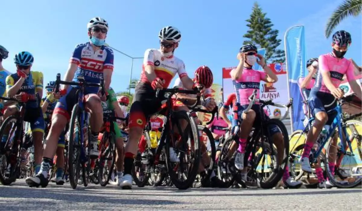 Grand Prix Yol Bisiklet Yarışları'nın Alanya etabı başladı