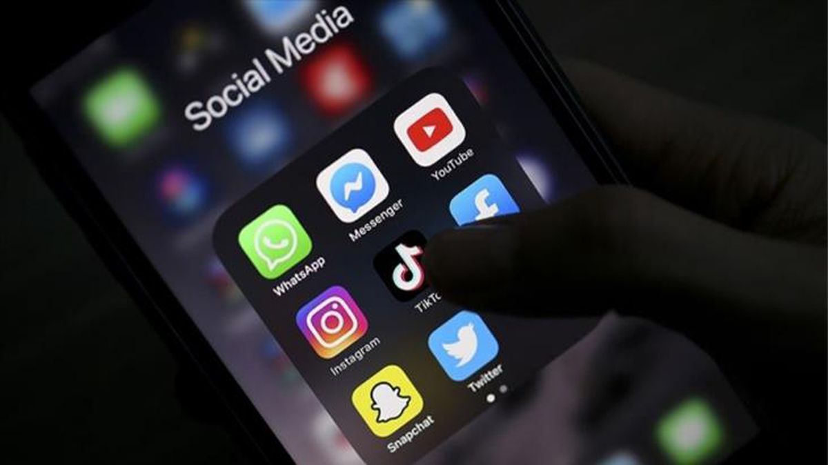 Instagram, hikaye kısmı için TikTok'taki dikey kaydırma özelliğini getiriyor