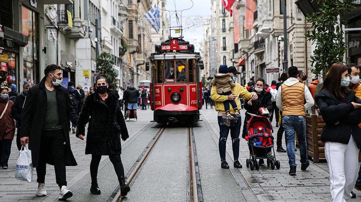 İstanbul İl Sağlık Müdürü Memişoğlu: Pozitif vaka sayımız yükselme trendinde, aman dikkat