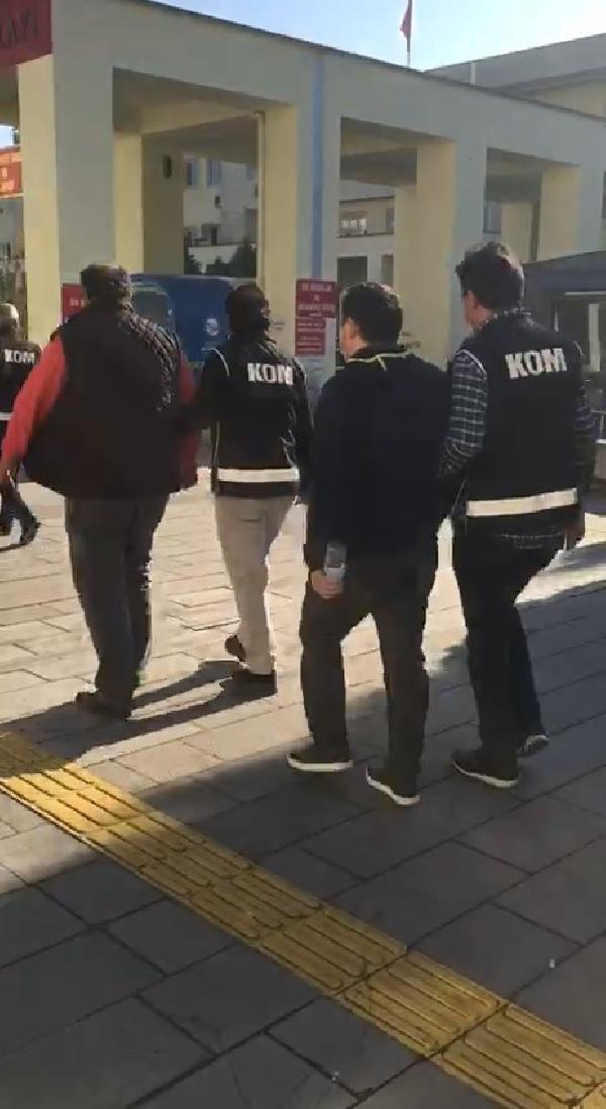 Son dakika haber | Sakarya'da, kaçak içki operasyonunda 2 tutuklama