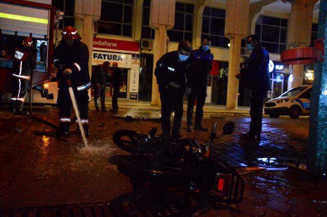 Kavgada hıncını alamayan şahıs, kendi motosikletini yaktı