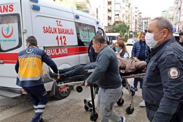 36 yaşındaki adam kilitlediği aracın içinde kendisini silahla vurdu 36 yaşındaki adam kilitlediği aracın içinde kendisini silahla vurdu