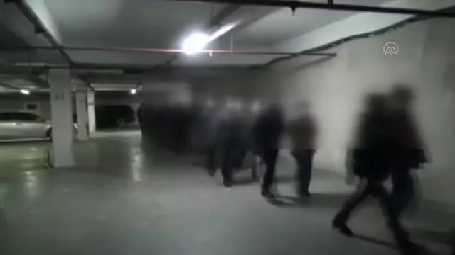 Son dakika haber: Kadıköy'deki olaylara ilişkin gözaltına alınan 61 kişi adliyeye sevk edildi Son dakika haber: Kadıköy'deki olaylara ilişkin gözaltına alınan 61 kişi adliyeye sevk edildi