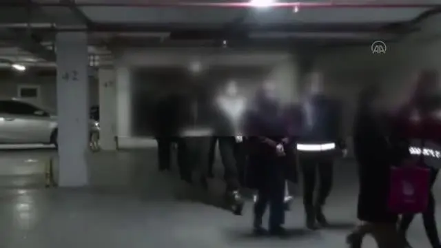 Son dakika haber: Kadıköy'deki olaylara ilişkin gözaltına alınan 61 kişi adliyeye sevk edildi Son dakika haber: Kadıköy'deki olaylara ilişkin gözaltına alınan 61 kişi adliyeye sevk edildi