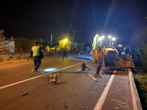 Son dakika haber... Otomobilin çarptığı at arabasının sürücüsü öldü