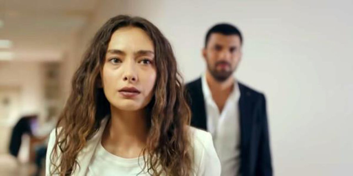 Sefirin Kızı Nare Çelebi diziden mi ayrıldı, neden yok? Nare Çelebi neden ayrıldı, yerine hangi oyuncu geldi?