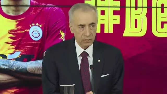 Son dakika haber | Galatasaray'da yeni transferler için imza töreni yapıldı (2) Son dakika haber | Galatasaray'da yeni transferler için imza töreni yapıldı (2)