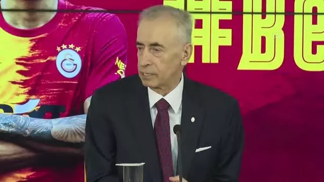 Son dakika haber | Galatasaray'da yeni transferler için imza töreni yapıldı (2) Son dakika haber | Galatasaray'da yeni transferler için imza töreni yapıldı (2)