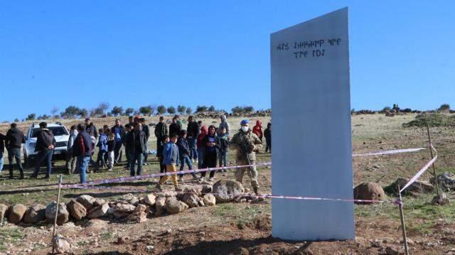 Göbeklitepe'de ortaya çıkan metal blok dünya basınında geniş yankı uyandırdı: Uzaylılar Anadolu'da Göbeklitepe'de ortaya çıkan metal blok dünya basınında geniş yankı uyandırdı: Uzaylılar Anadolu'da