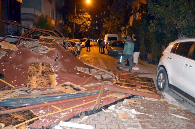 İstanbul'u fırtına vurdu: 18 ilçede 193 çatı uçtu, 3 kişi yaralandı