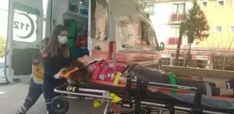 Karşıdan karşıya geçen genç kıza otomobil çarptı