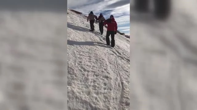 Kayak yaparken mahsur kalan kişiyi JAK timi kurtardı