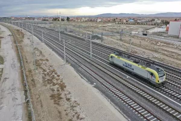 Konya-Karaman Hızlı Tren Hattı'ndaki test sürüşleri 15 Mart'a kadar sürecek Konya-Karaman Hızlı Tren Hattı'ndaki test sürüşleri 15 Mart'a kadar sürecek