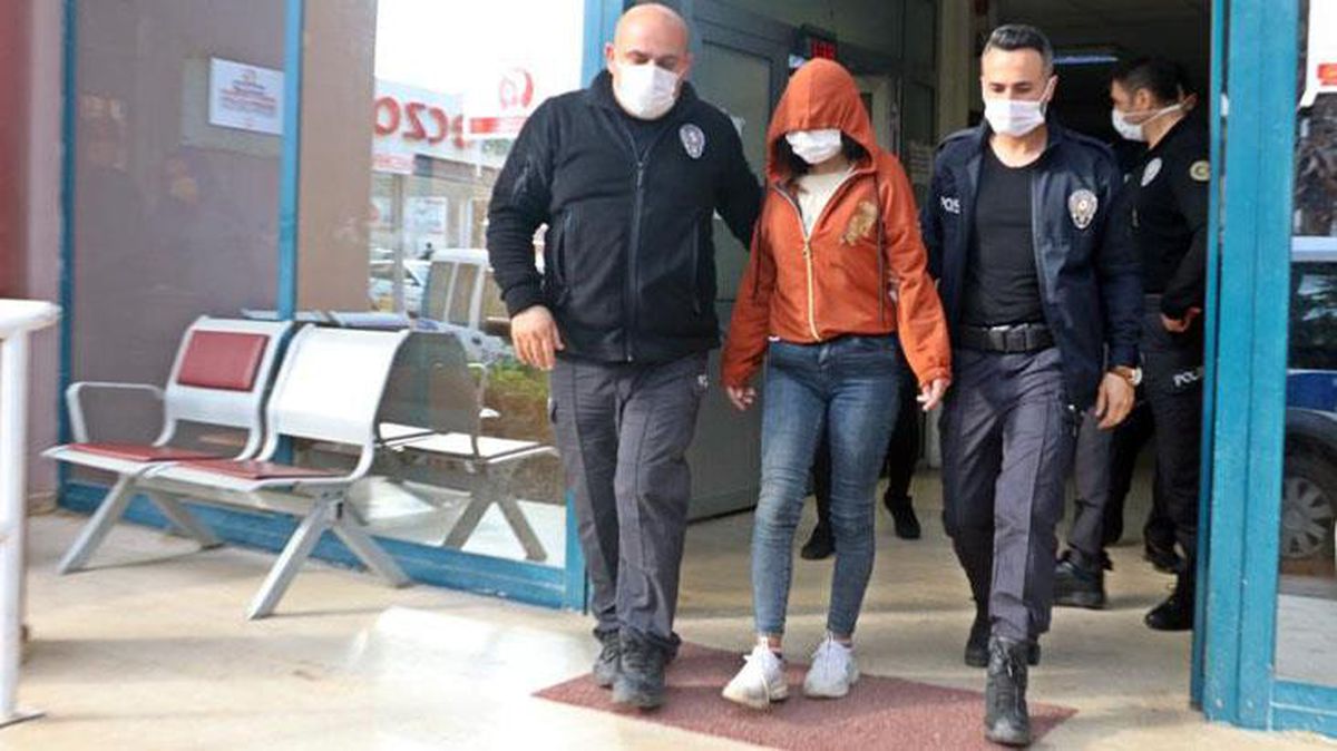 Gaspçı çift, 'krize girdim' yalanıyla sürücüleri soyup soğana çevirdi