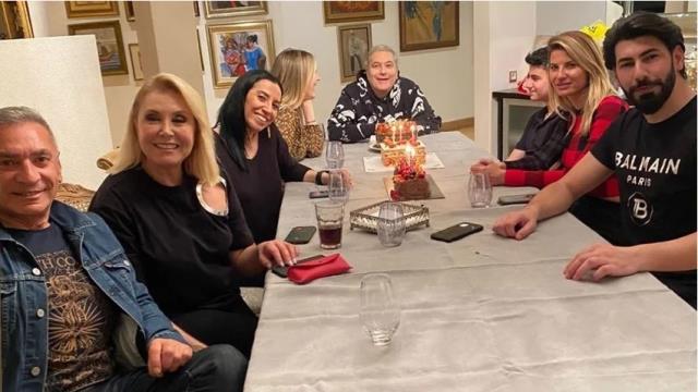 Mehmet Ali Erbil, eski eşleriyle aynı masada yeni yaş kutlama yaptı