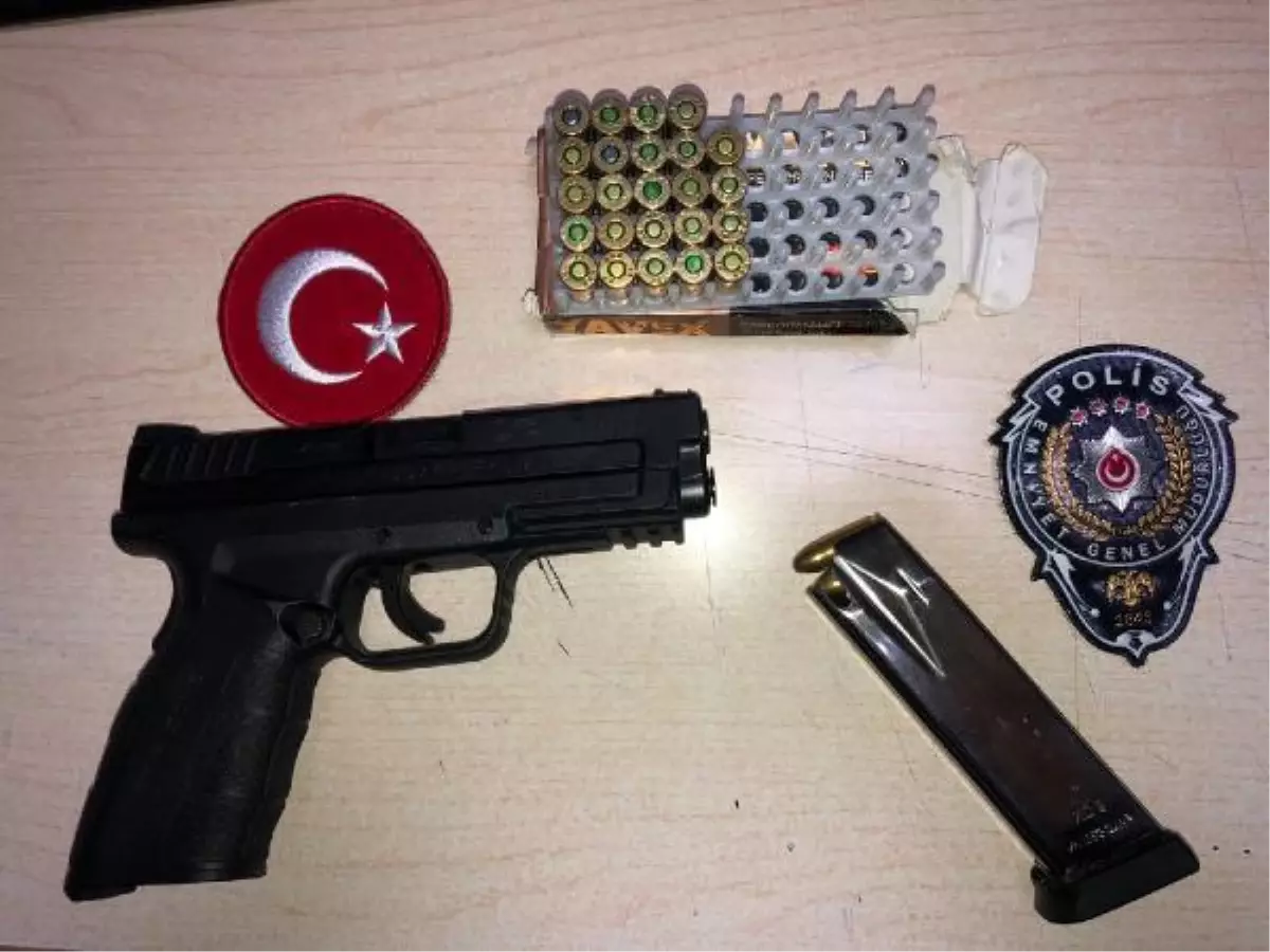 Son dakika gündem: Polis ekipleri, sokağa çıkma kısıtlaması kontrolünde ruhsatsız tabanca buldu