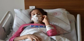 14 yaşındaki kızın karaciğerinden 20 santimetre çapında kitle çıkarıldı