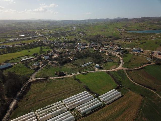 220 haneli mahallede 60 tan fazla emlakci hiz 2 13917720 o